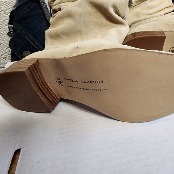 CHINESE LAUNDRY Womens Suede Pointed Toe Low Heel Slouch BOOTS Pull-On Sz 7.5M - Picture 8 of 16